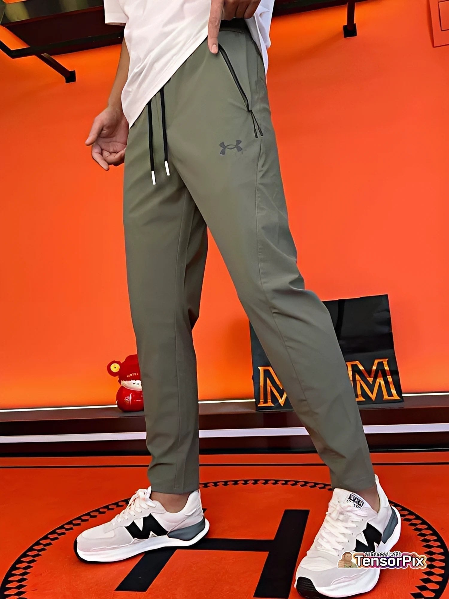 Under Armour – Unisex Ultra Stretch Pants
