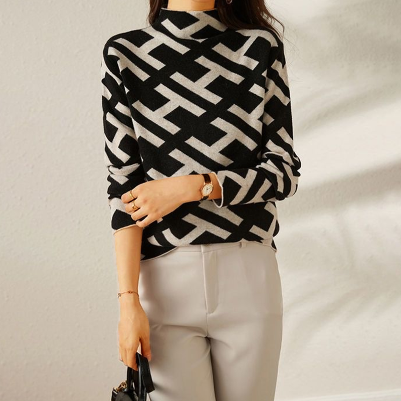 HER KNIT TURTLENECK